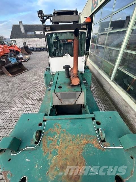 Kalmar DCD 250-12 LB Tehnika ar dīzeļa dzinēju