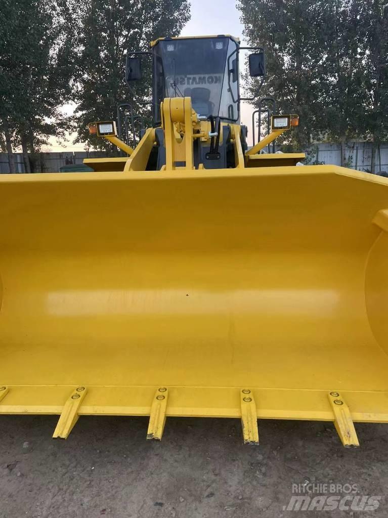 Komatsu WA 380 Iekrāvēji uz riteņiem