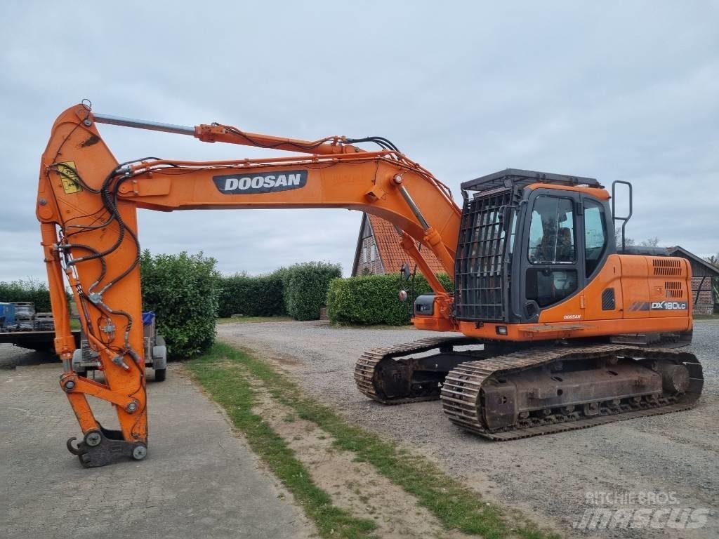Doosan DX 180 LC-3 Kāpurķēžu ekskavatori