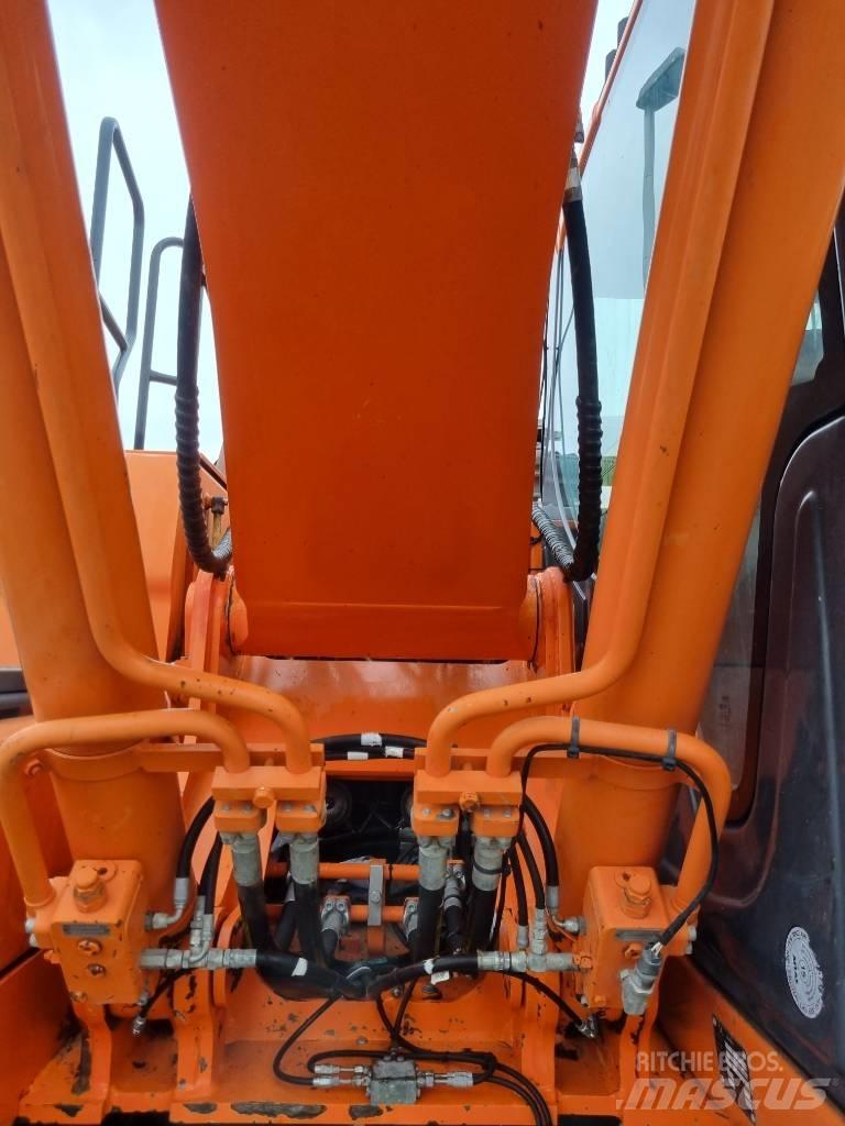 Doosan DX 180 LC-3 Kāpurķēžu ekskavatori