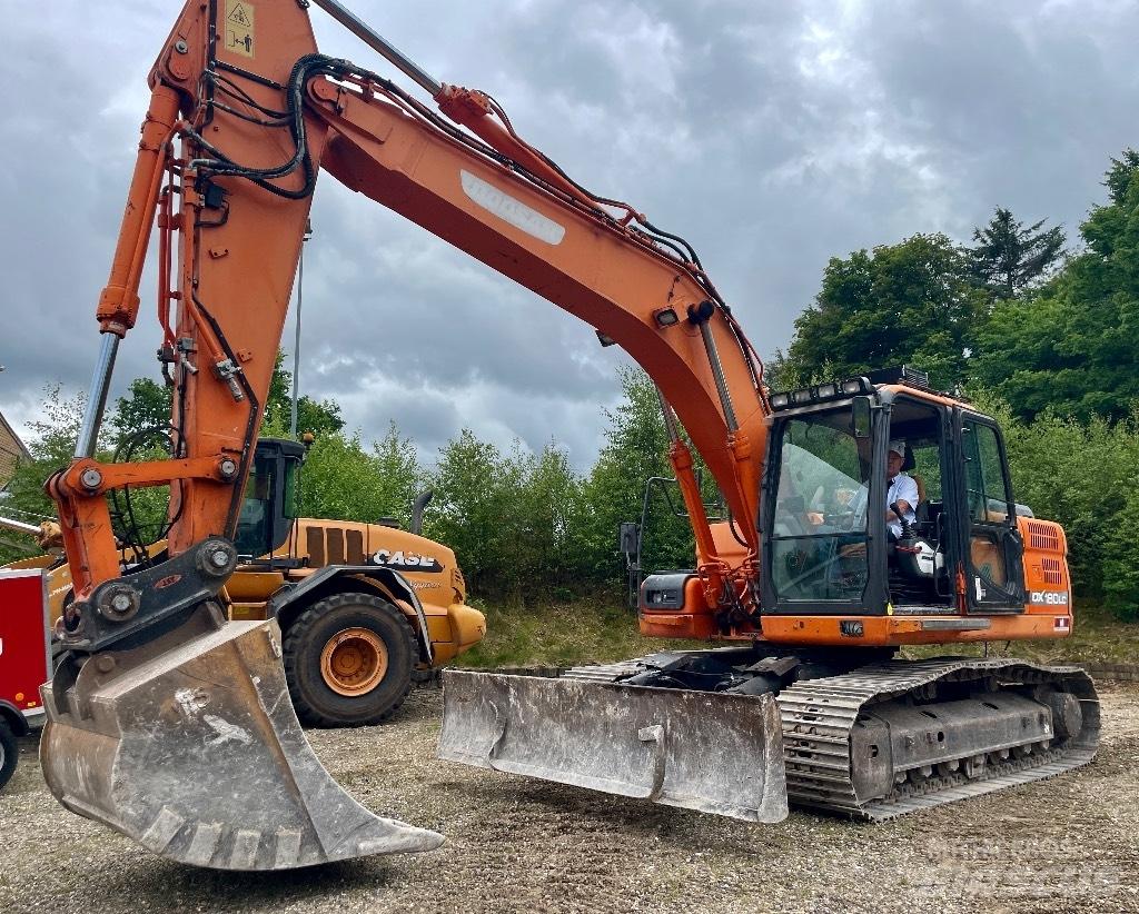Doosan DX 180 LC-3 Kāpurķēžu ekskavatori