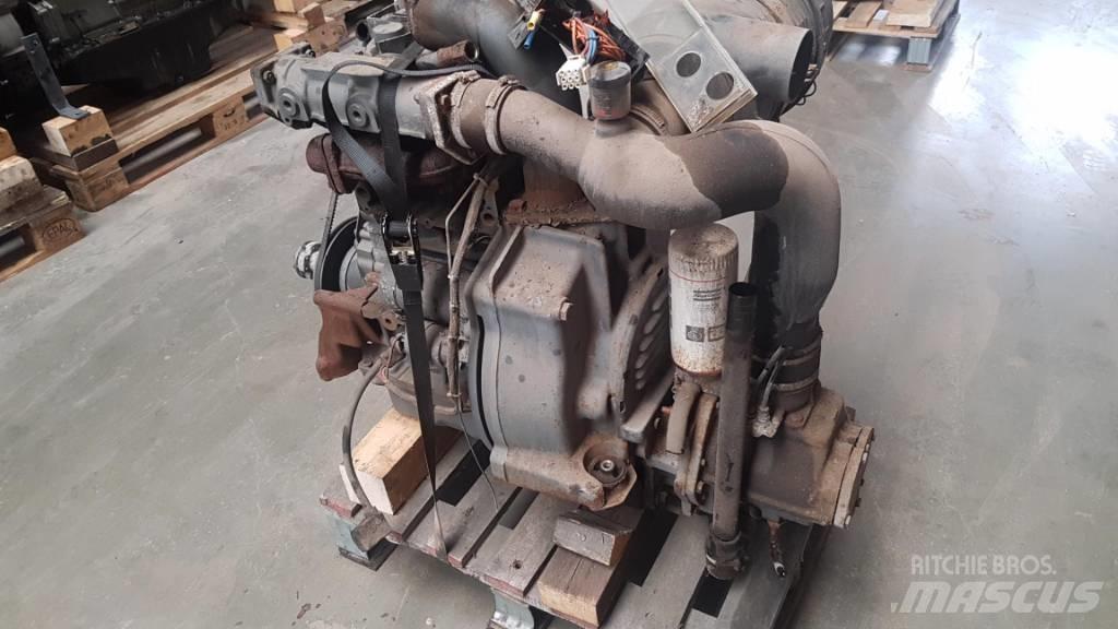 Deutz F2M2011 Dzinēji
