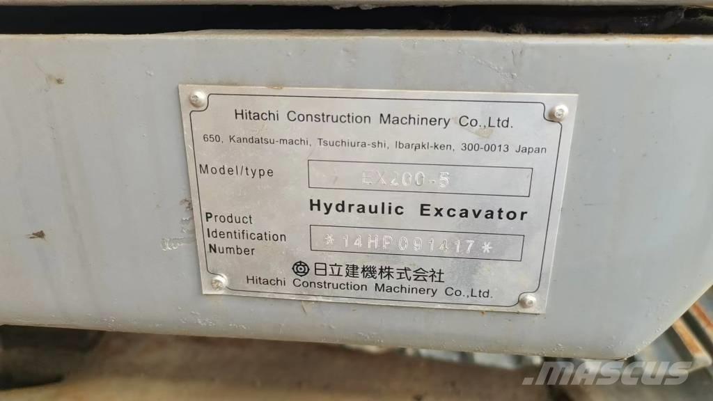 Hitachi EX 200-5 Kāpurķēžu ekskavatori