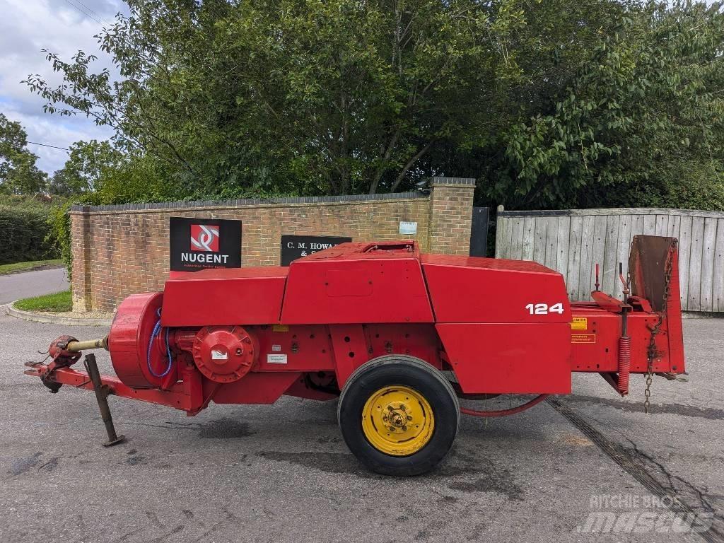 Massey Ferguson 124 Ķīpu preses