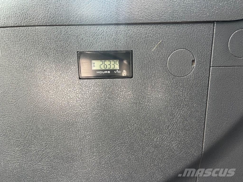 Hyundai HX 140 AL Kāpurķēžu ekskavatori