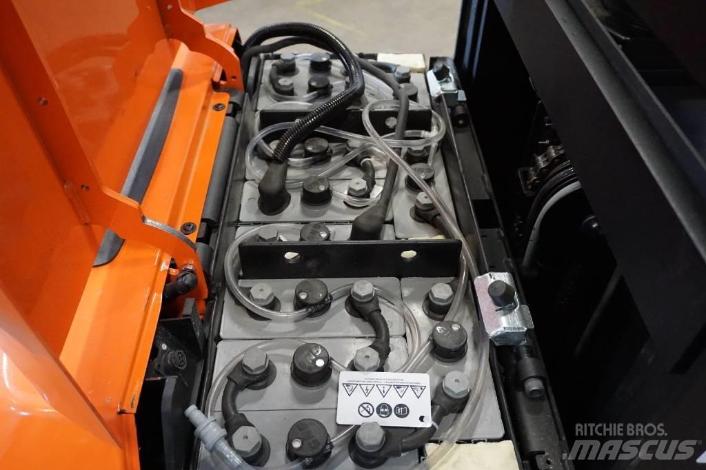 Toyota OSE100 Pasūtījumu savācējs vidējam augstumam