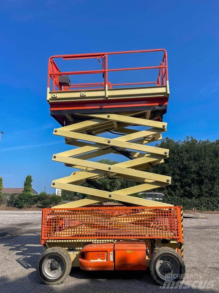 JLG 4069 Šķerveida pacēlāji