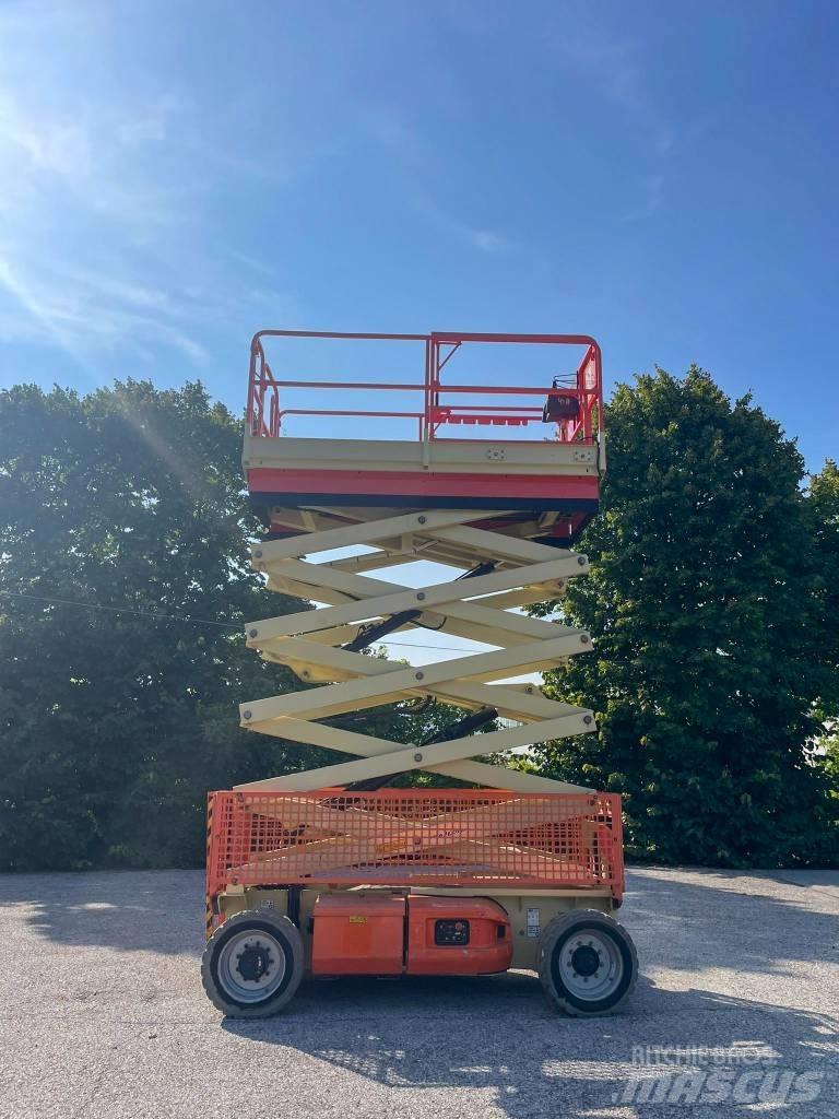 JLG 4069 Šķerveida pacēlāji