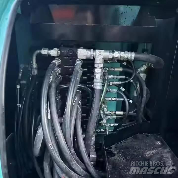 Kobelco SK60 Kāpurķēžu ekskavatori