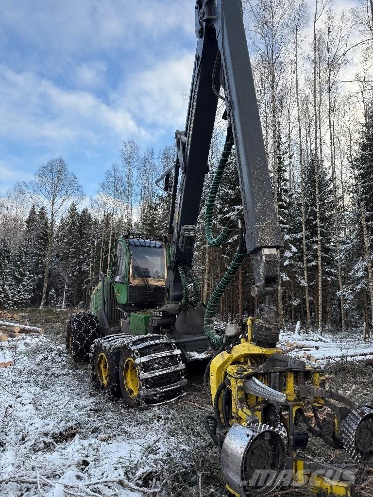 John Deere 1270 G Harvesteri