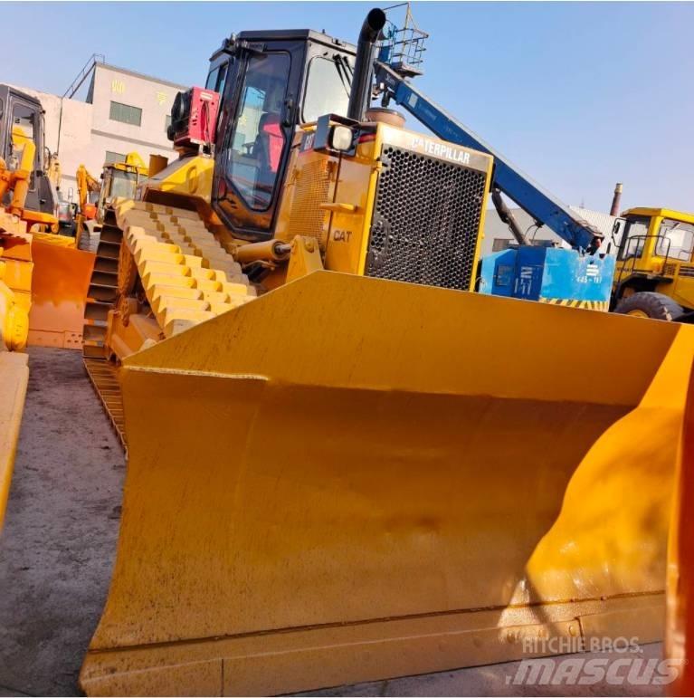 CAT D 6 R Kāpurķēžu buldozeri