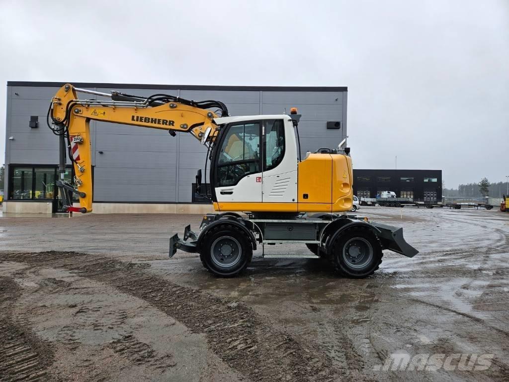 Liebherr 913 Compact Ekskavatori uz riteņiem