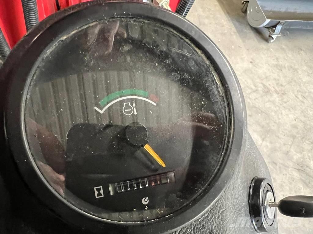 Fuchs F 853 H Multifunkcionālie iekrāvēji