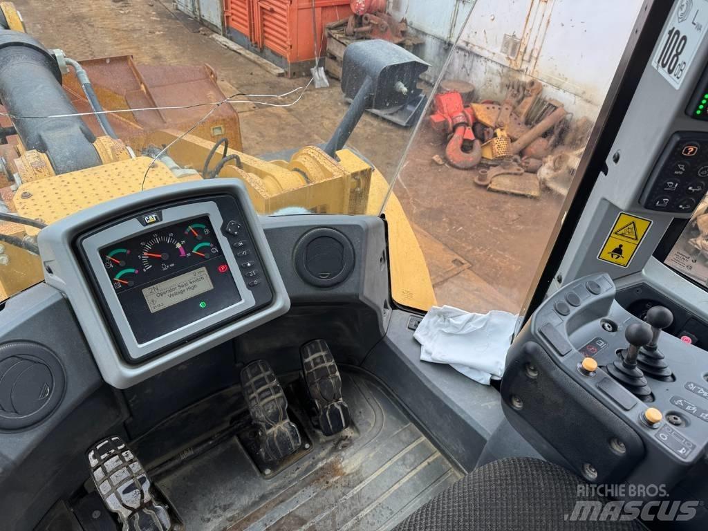 CAT 966 K Iekrāvēji uz riteņiem