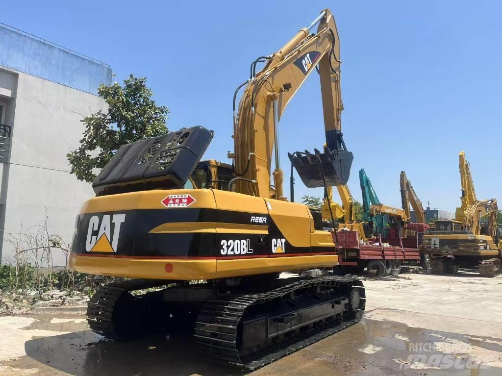 CAT 320 B L Kāpurķēžu ekskavatori