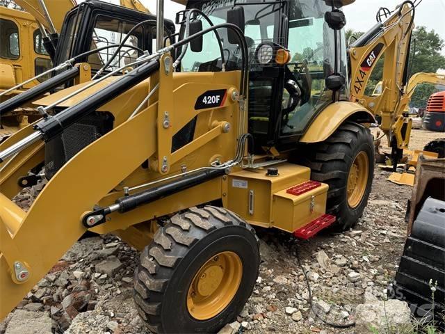 CAT 420 F Ekskavatori-iekrāvēji