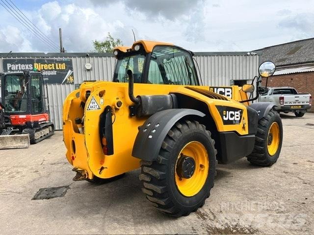 JCB 541-70 Teleskopiskie manipulatori
