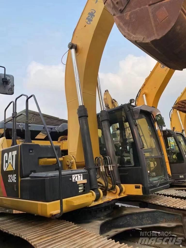 CAT 324 E Kāpurķēžu ekskavatori
