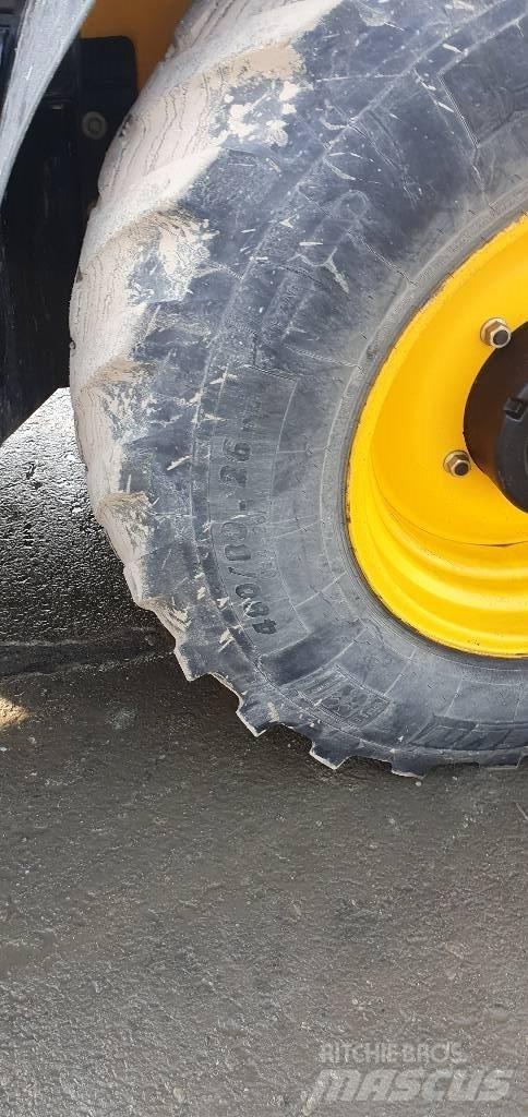 JCB 3 CX Contractor Ekskavatori-iekrāvēji