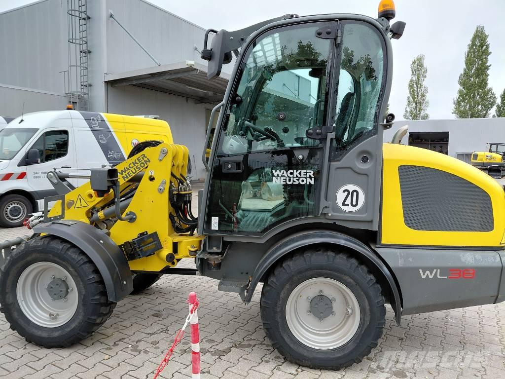 Wacker Neuson WL38 Iekrāvēji uz riteņiem