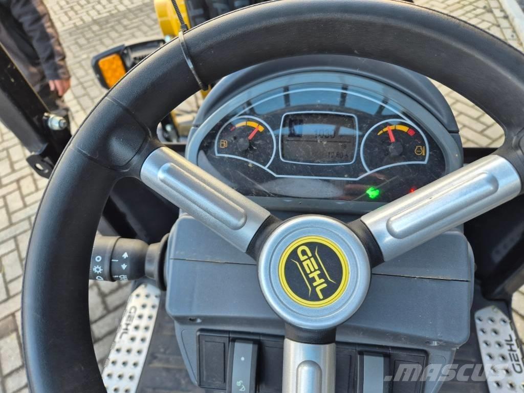 Gehl AL330 Mini iekrāvēji