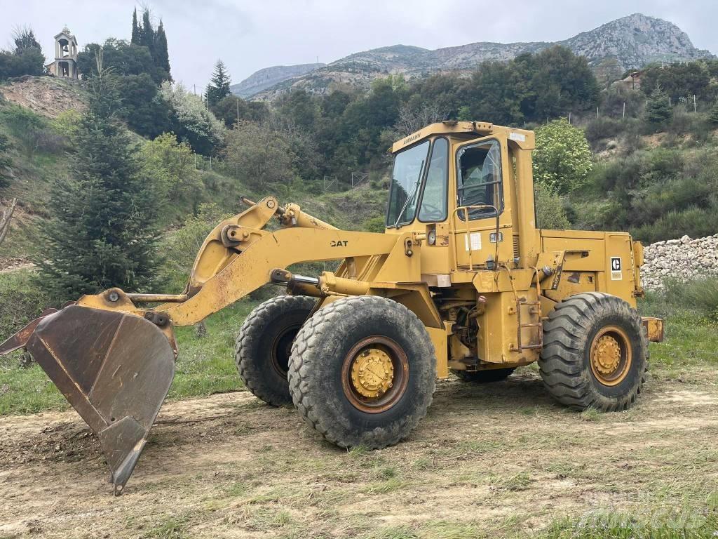 CAT 950B Iekrāvēji uz riteņiem