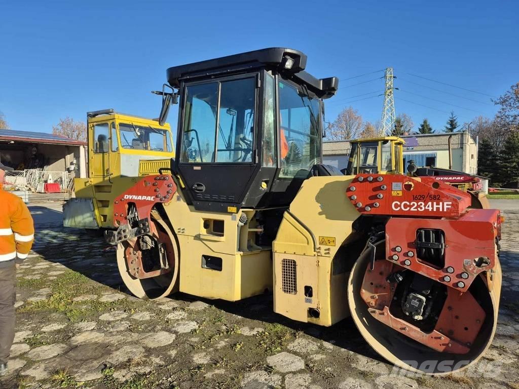 Dynapac CC 234 HF Divvalču grunts veltņi