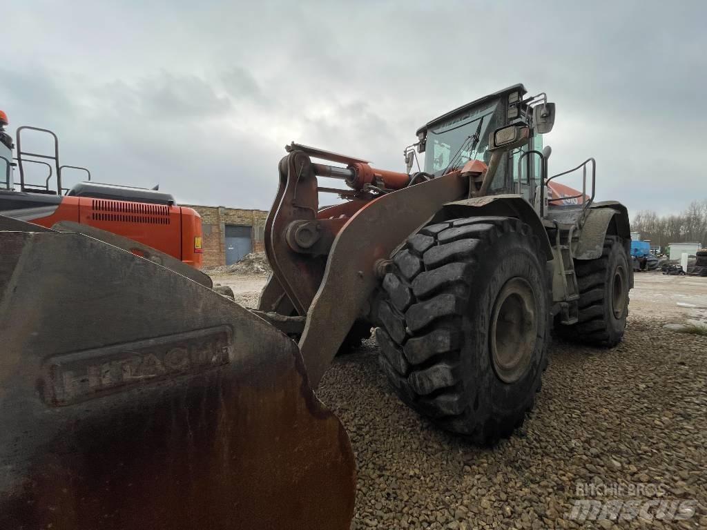 Hitachi ZW 310-6 Iekrāvēji uz riteņiem