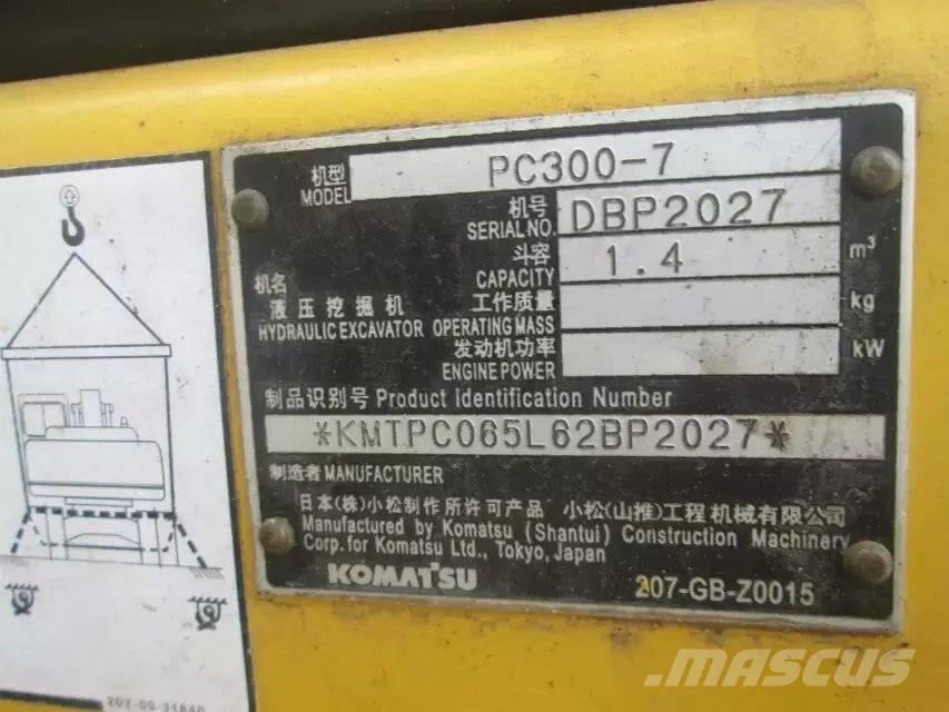 Komatsu PC 300-7 Kāpurķēžu ekskavatori