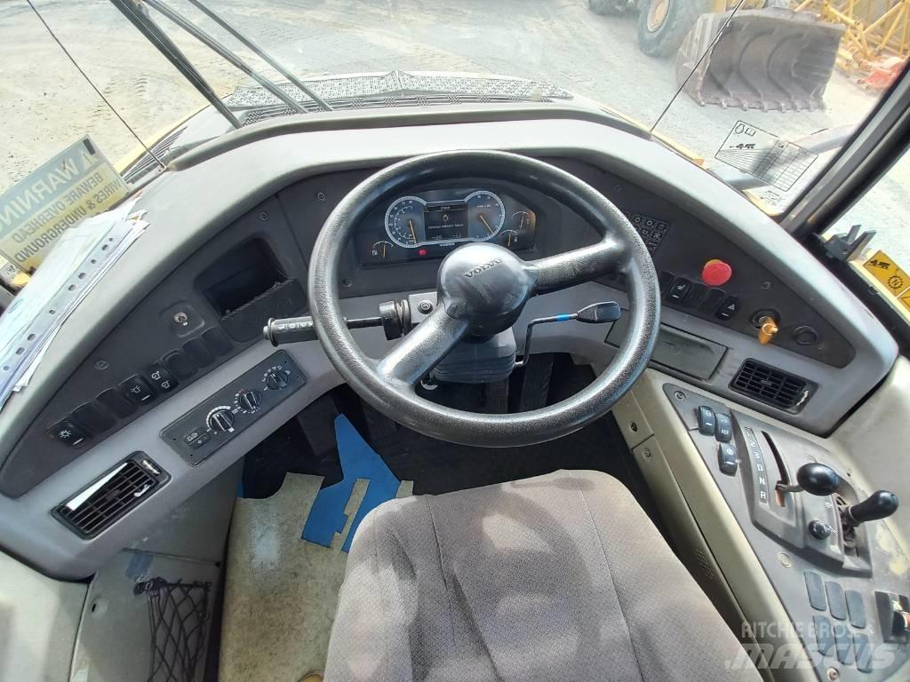 Volvo A40F (Abu dhabi) Artikulētie pašizgāzēji
