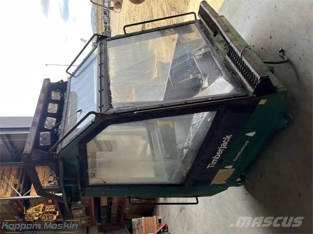 Timberjack 1270 Kabīnes un interjers
