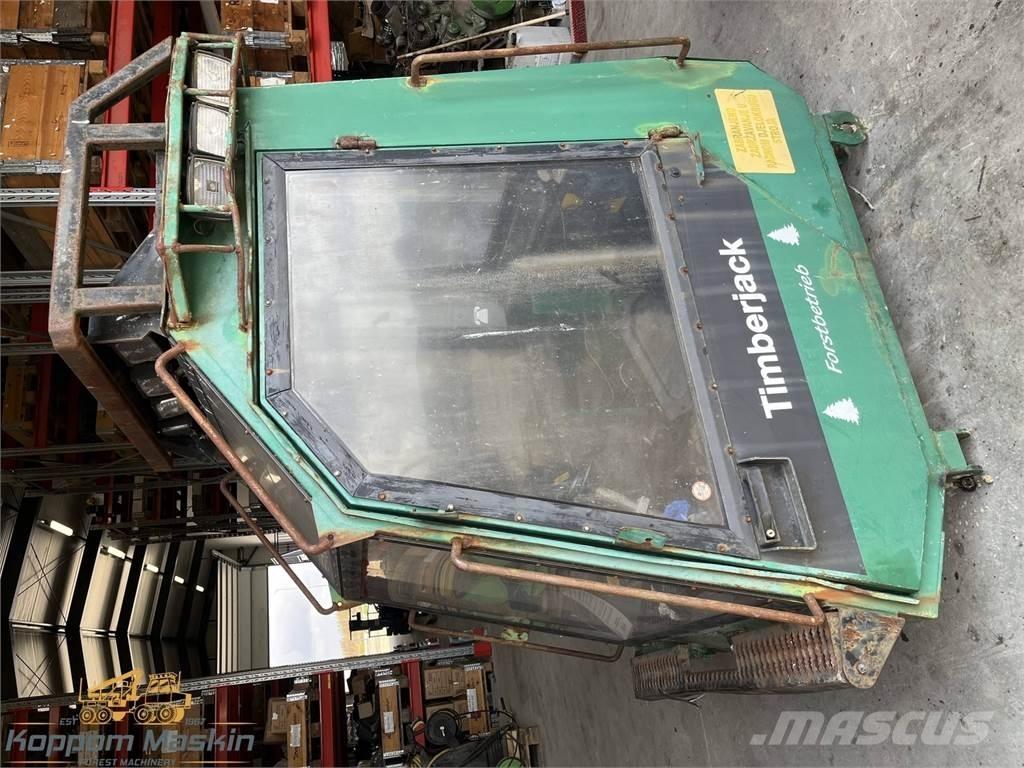 Timberjack 1270 Kabīnes un interjers