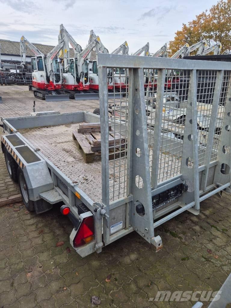 Nugent P3718H Citas piekabes