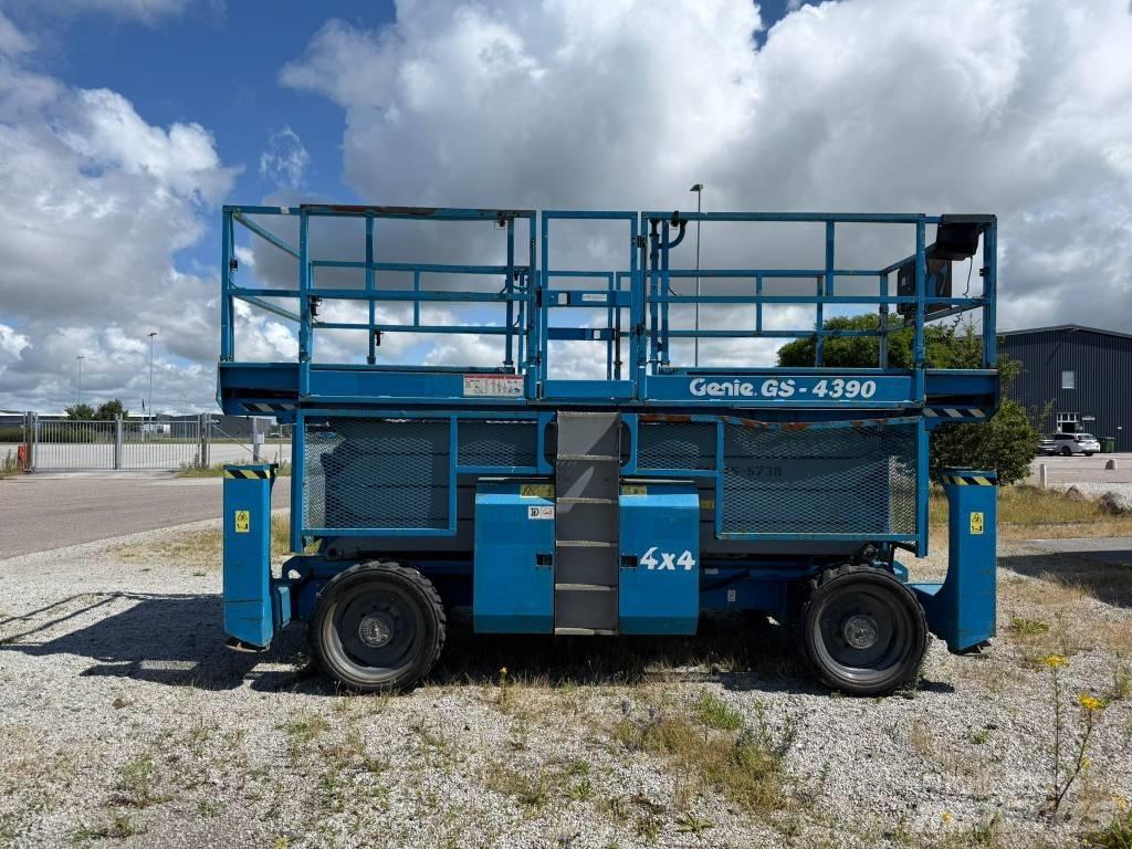 Genie GS 4390 Šķerveida pacēlāji