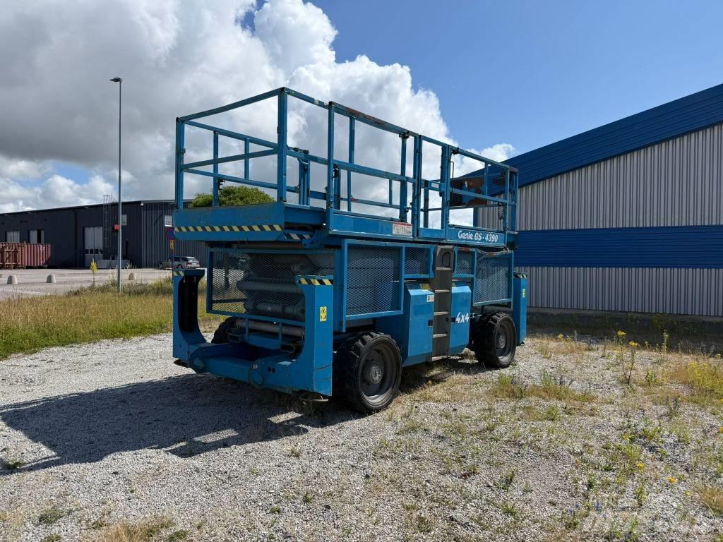 Genie GS 4390 Šķerveida pacēlāji
