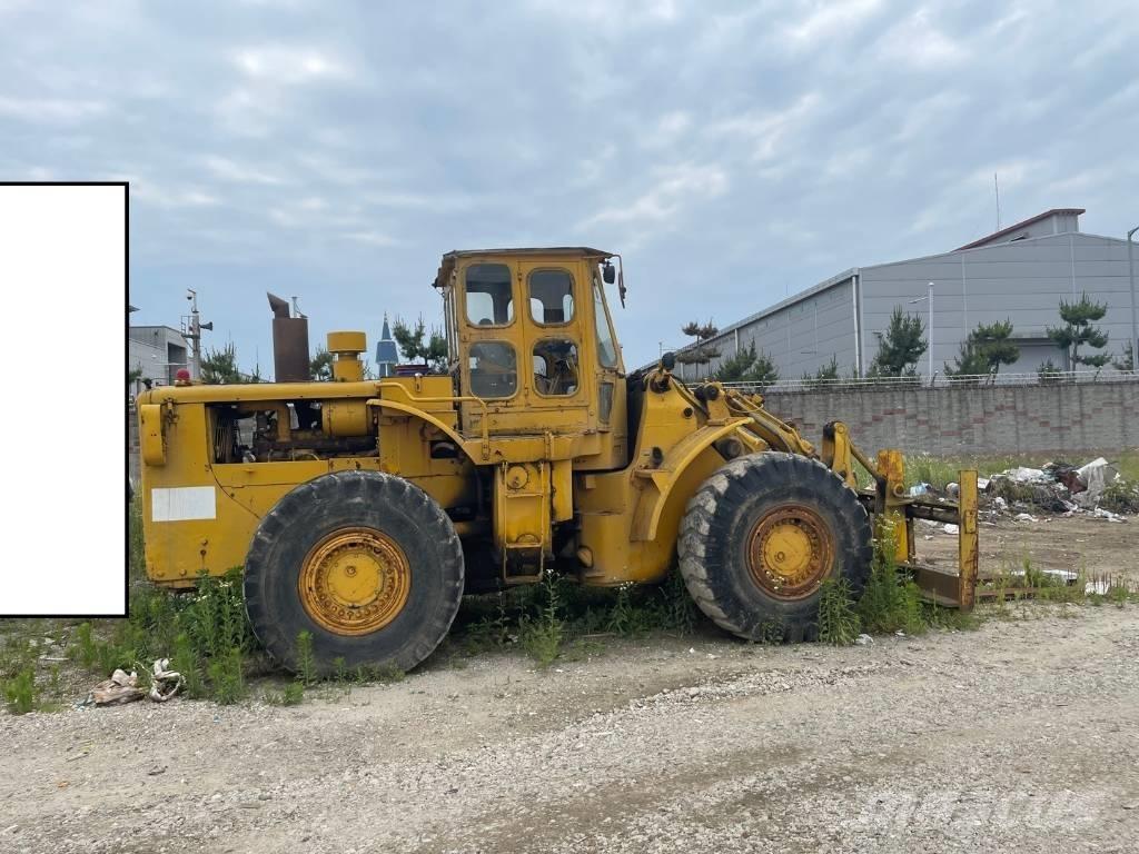 CAT 980 B Iekrāvēji uz riteņiem