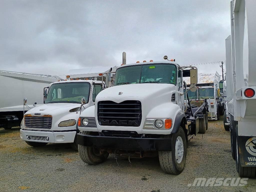 Mack CV 713 Kabeļu pacēlājs nomontējamām kravas mašīnām