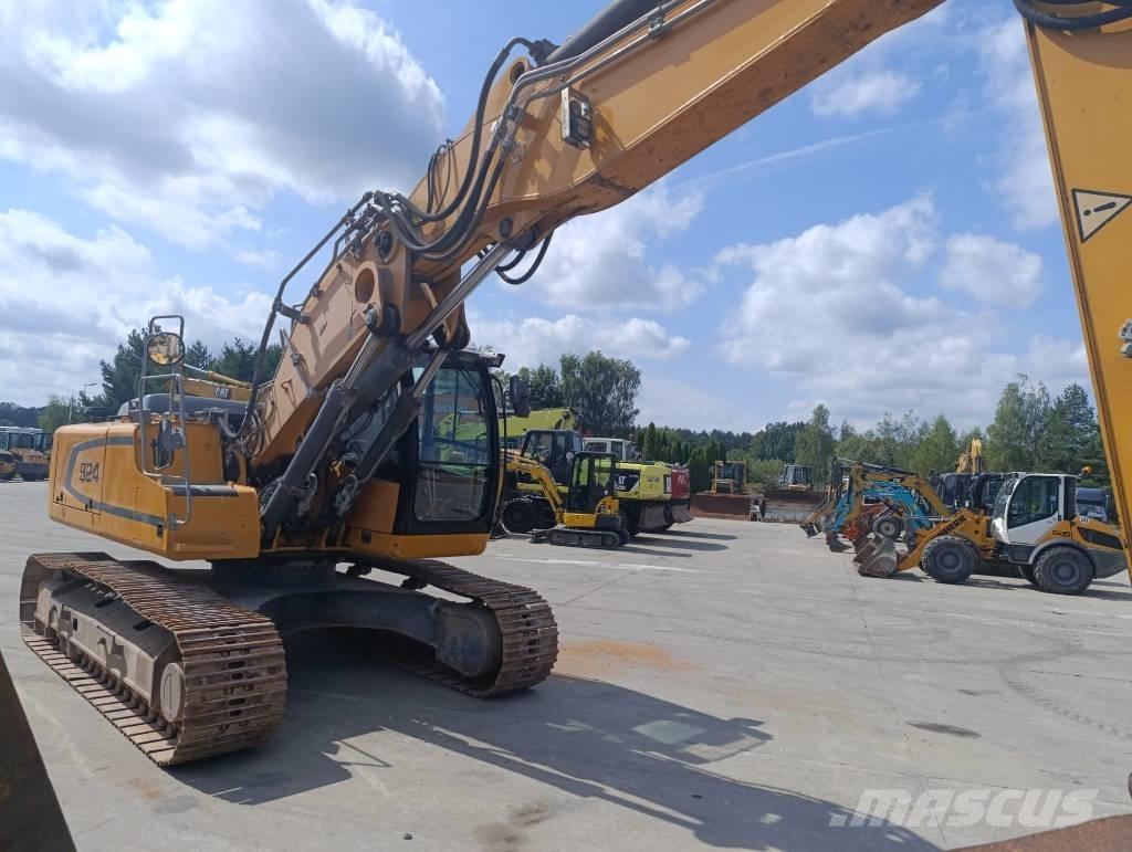 Liebherr R924 LC Kāpurķēžu ekskavatori