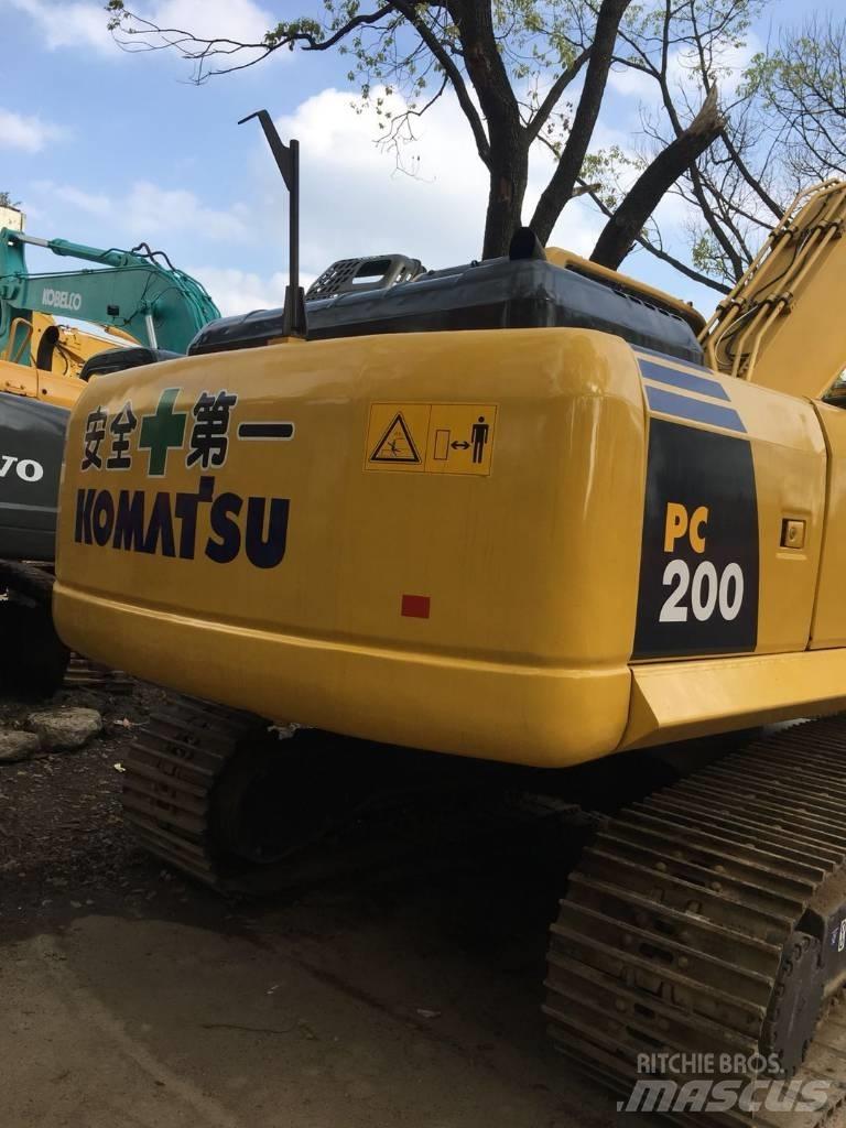 Komatsu pc200-8 Kāpurķēžu ekskavatori