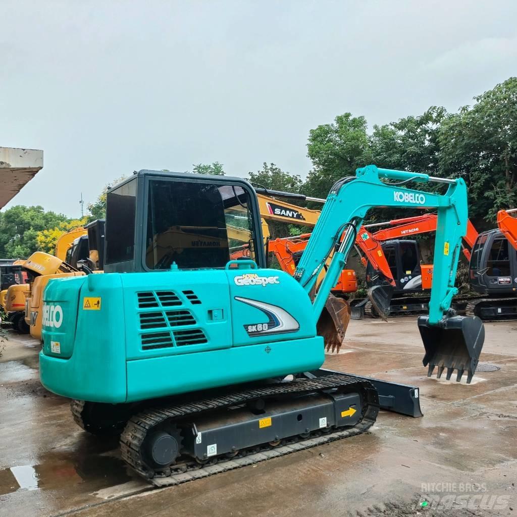 Kobelco SK 60 Kāpurķēžu ekskavatori