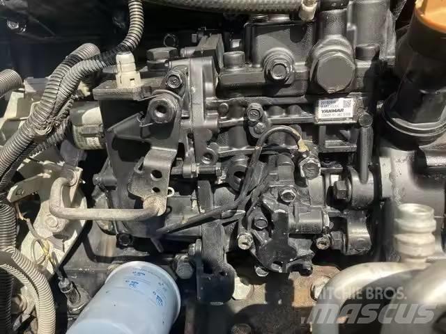 Kobelco SK 60 Kāpurķēžu ekskavatori