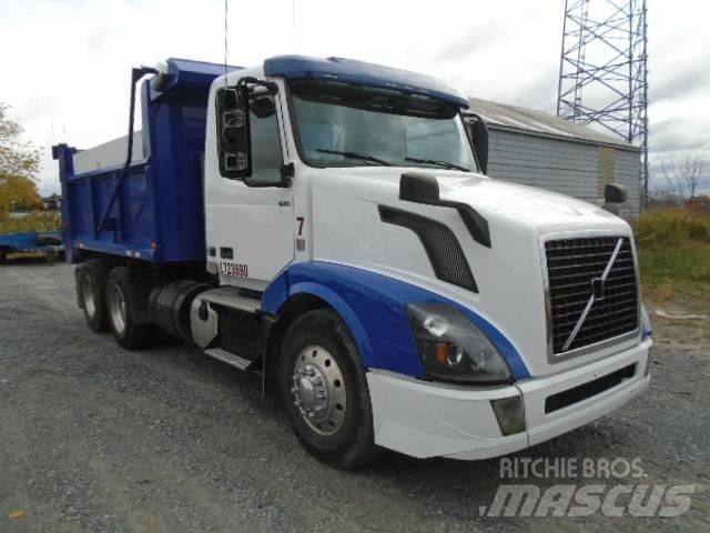Volvo VNL Pašizgāzējs