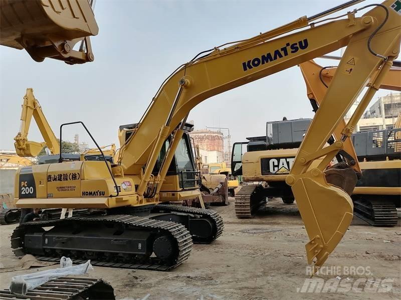 Komatsu pc200-8 Kāpurķēžu ekskavatori
