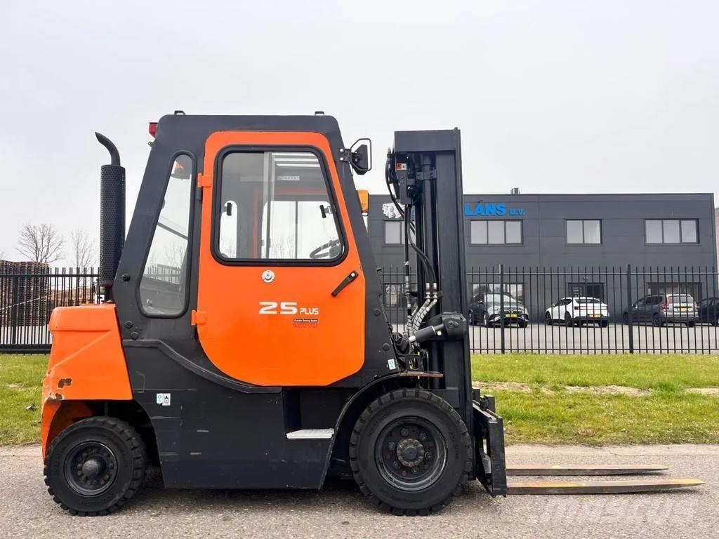 Doosan D25G PLUS Autokrāvēji - citi