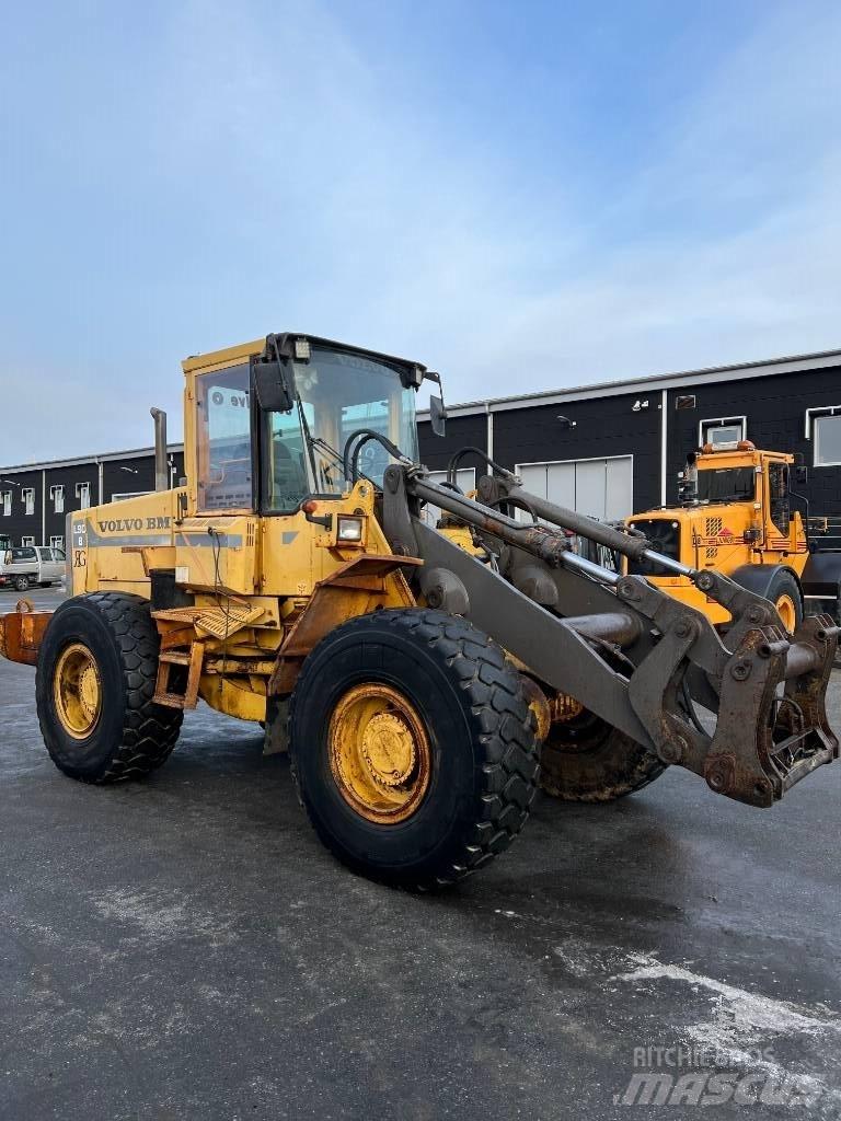 Volvo L90 B Iekrāvēji uz riteņiem