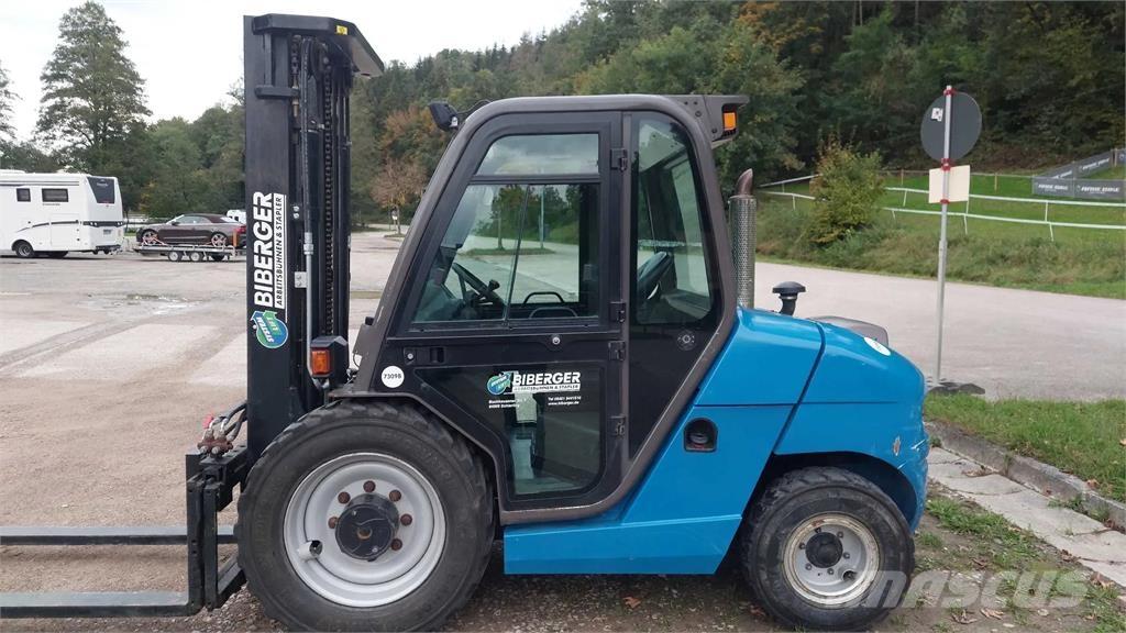 Manitou MSI 30 Tehnika ar dīzeļa dzinēju