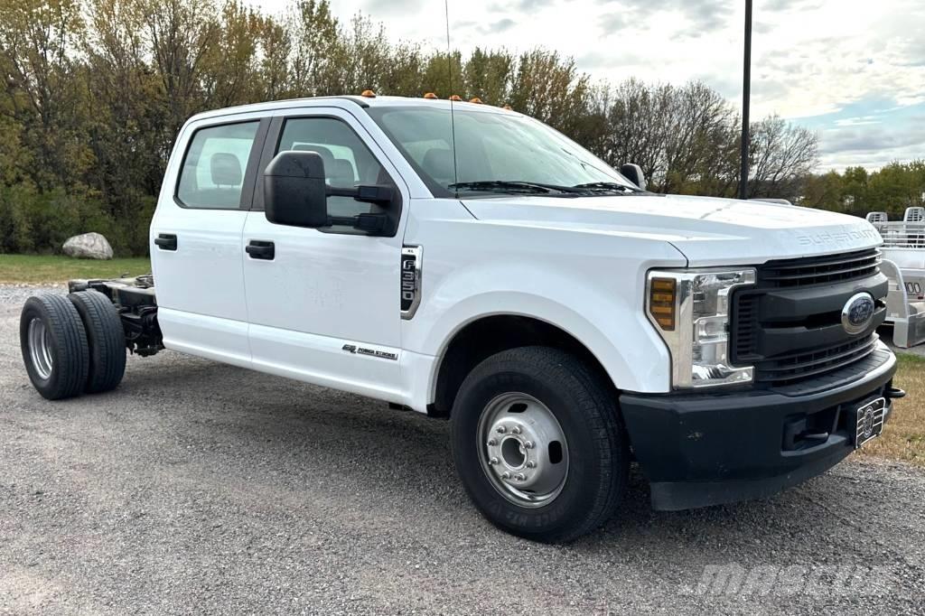 Ford F 350 XL SD Šasija ar kabīni