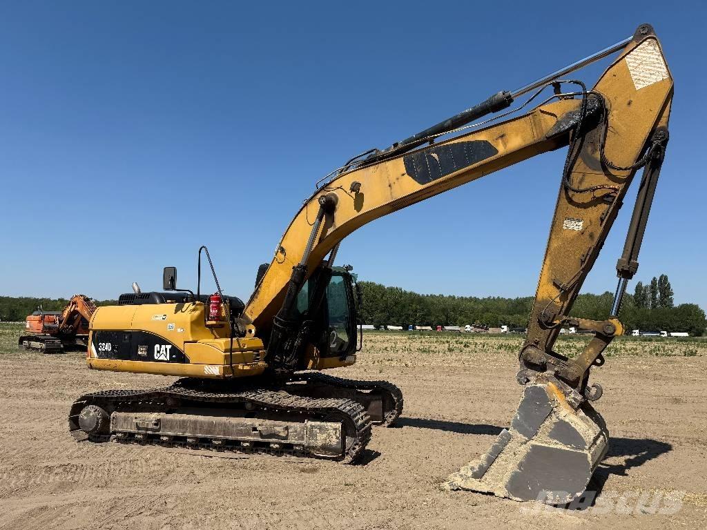 CAT 324 D Kāpurķēžu ekskavatori