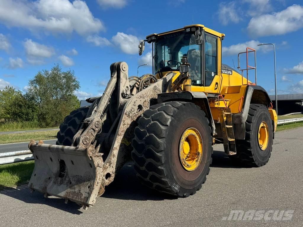 Volvo L220H Iekrāvēji uz riteņiem