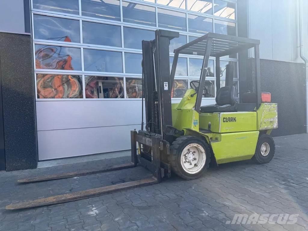 Clark DPM30N Autokrāvēji - citi